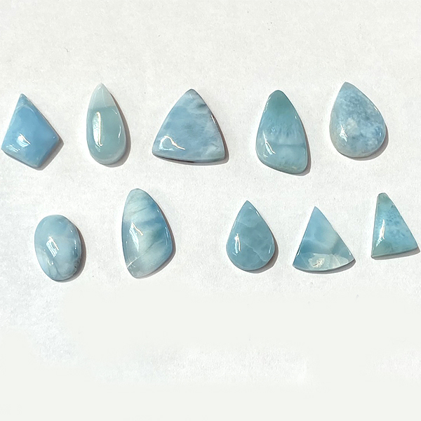 }[(Larimar)