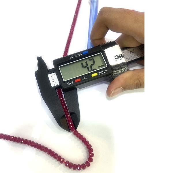 ルビー紅玉ビーズパーツ