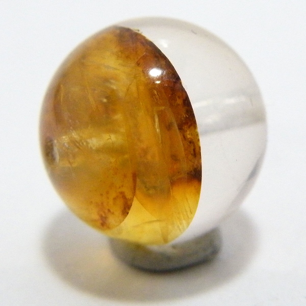   w}^CgCNH[c(Hematite in quartz)