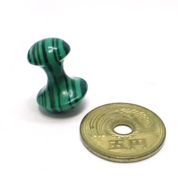 }JCg(Synthetic Malachite) VR΃r[Y ̔