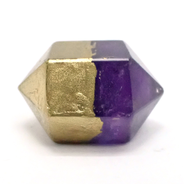 AWXg(Ametyst) VR΃r[Y ̔