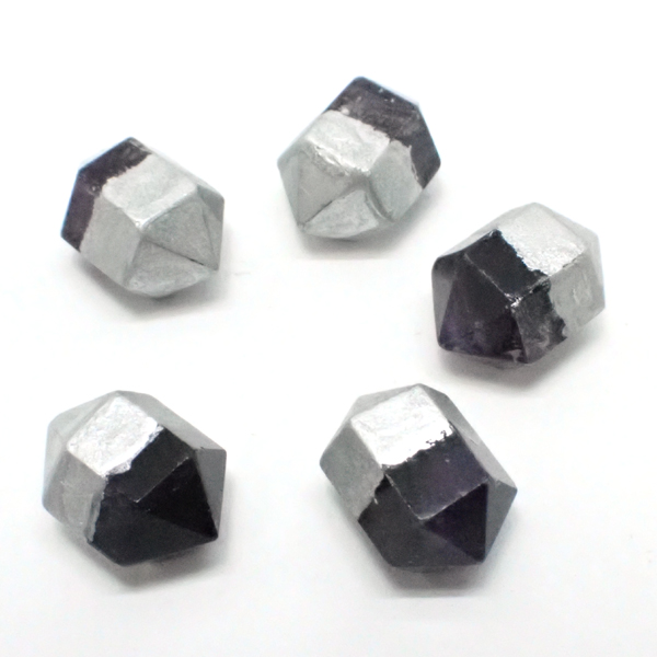 AWXg(Ametyst) VR΃r[Y ̔