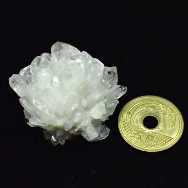 クォーツ水晶(Quartz)原石/クラスター