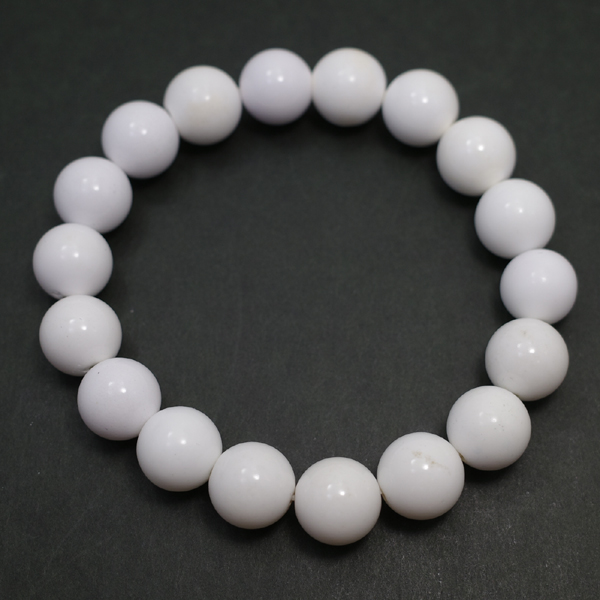 zCgIjLX(White onyx) VR΃r[Y ̔