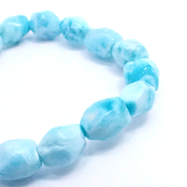 }[(Larimar)VR΃r[Y ̔